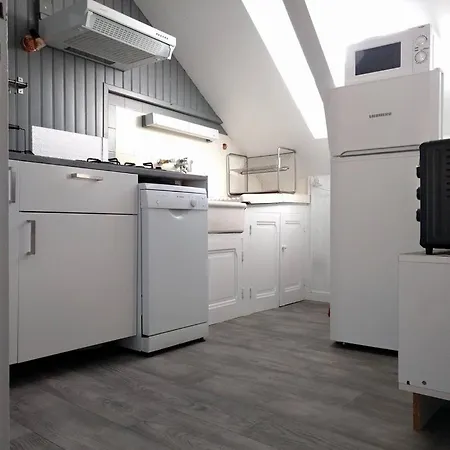 Calme Et Lumineux, Centre-ville, Pour 4 - H2 아파트 엑스레뱅